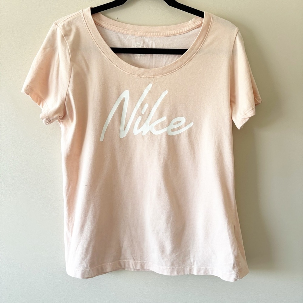 Nike Pink Scoop Neck Tee Size Medium